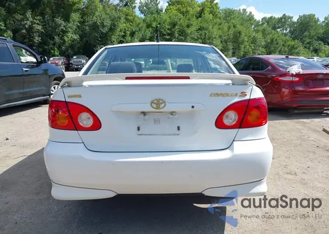 2004 Toyota Corolla S из США, поврежденный, VIN 1NXBR32EX4Z341909